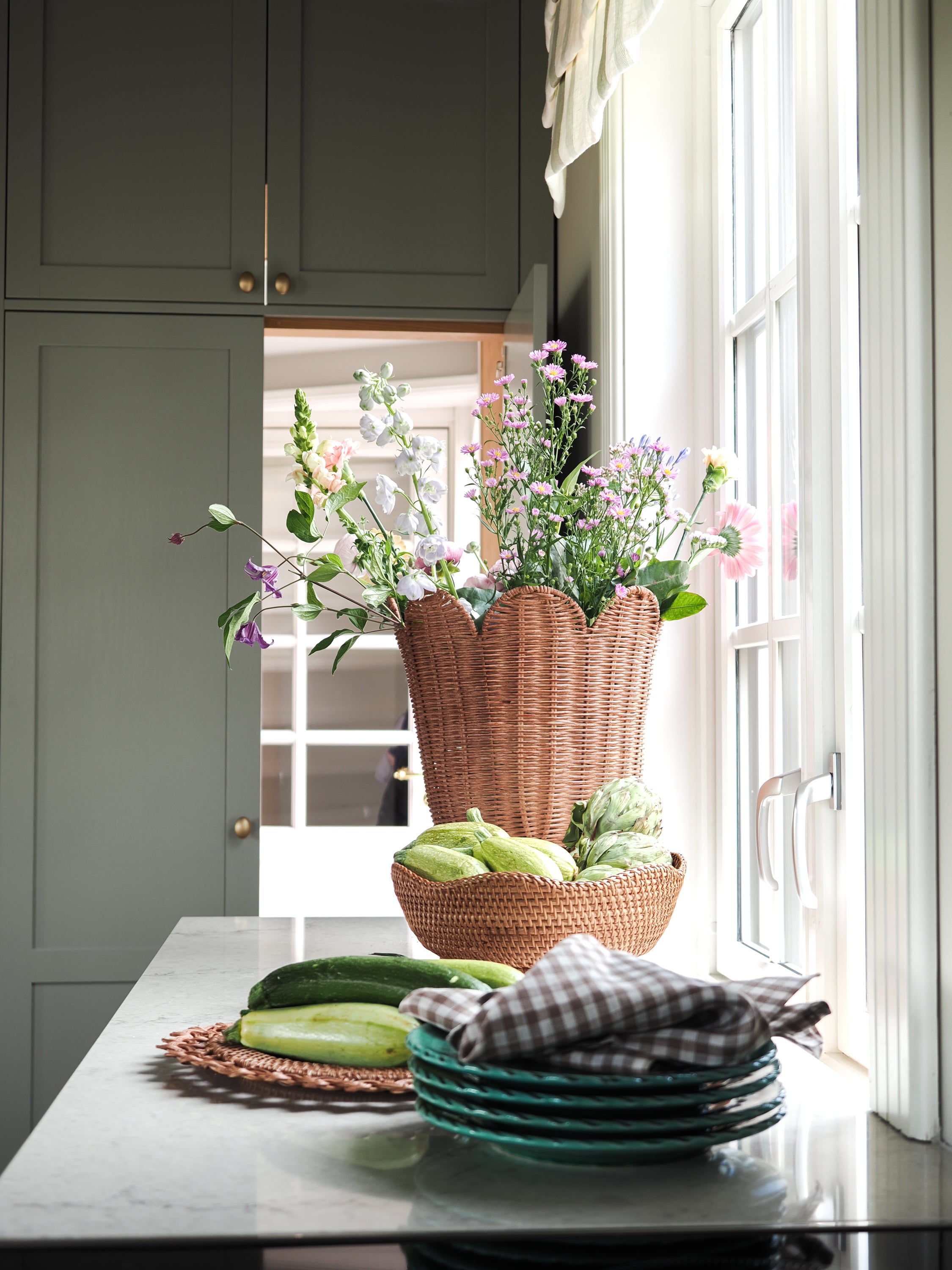 Ivy Rattan Vase L - Coming soon
