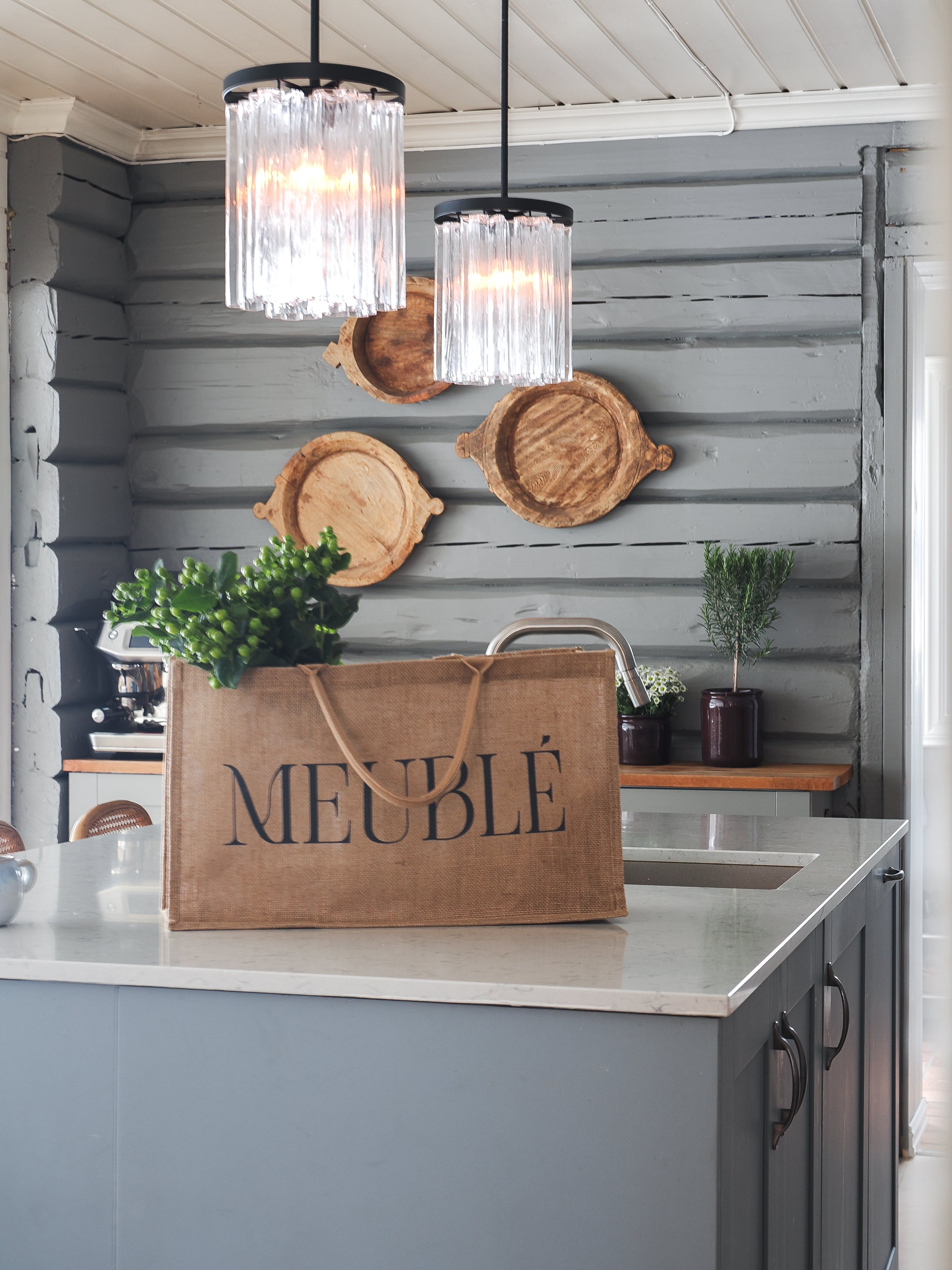 Meublé Daily Shopper