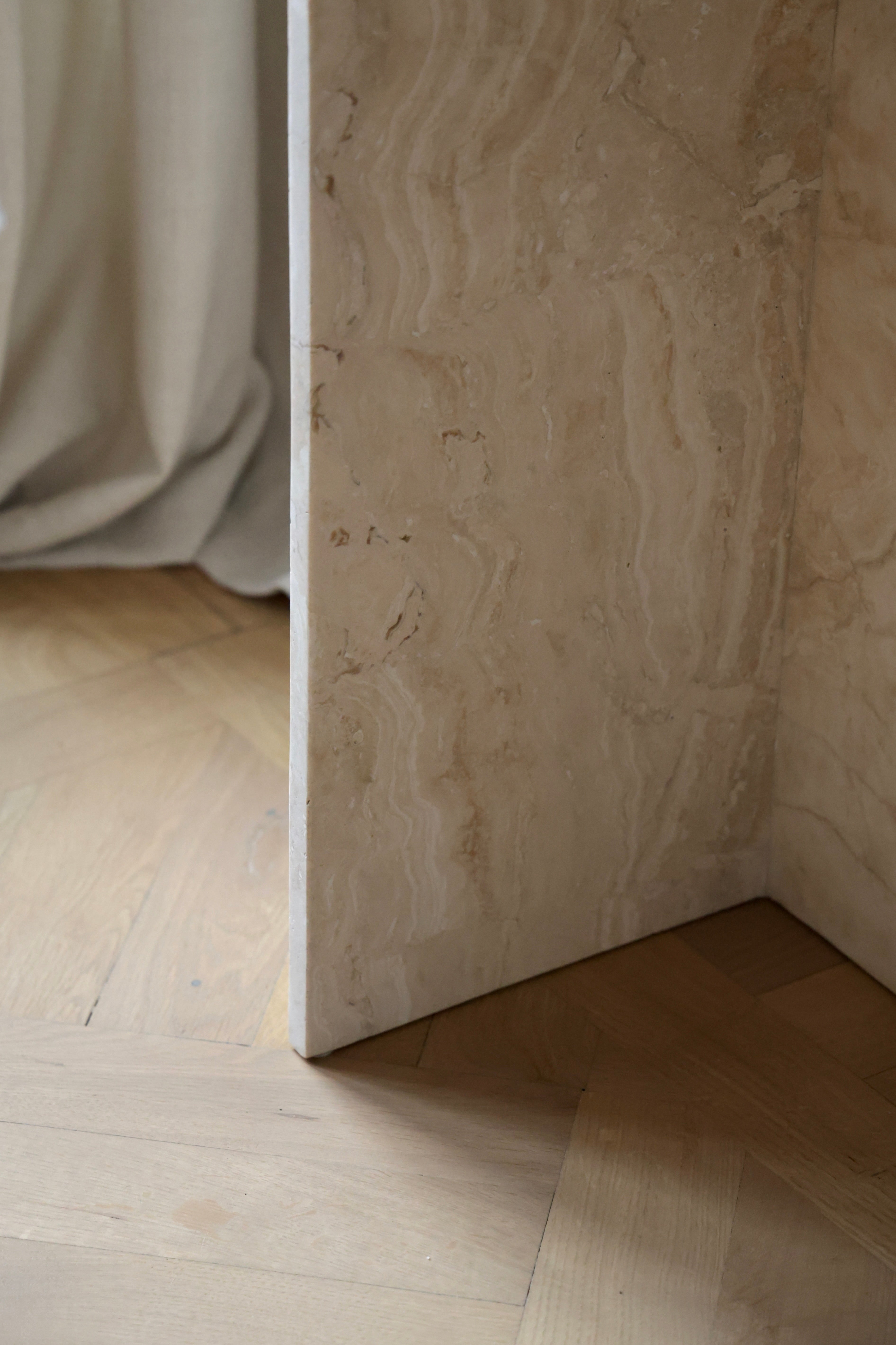 Moon Side Table Travertine