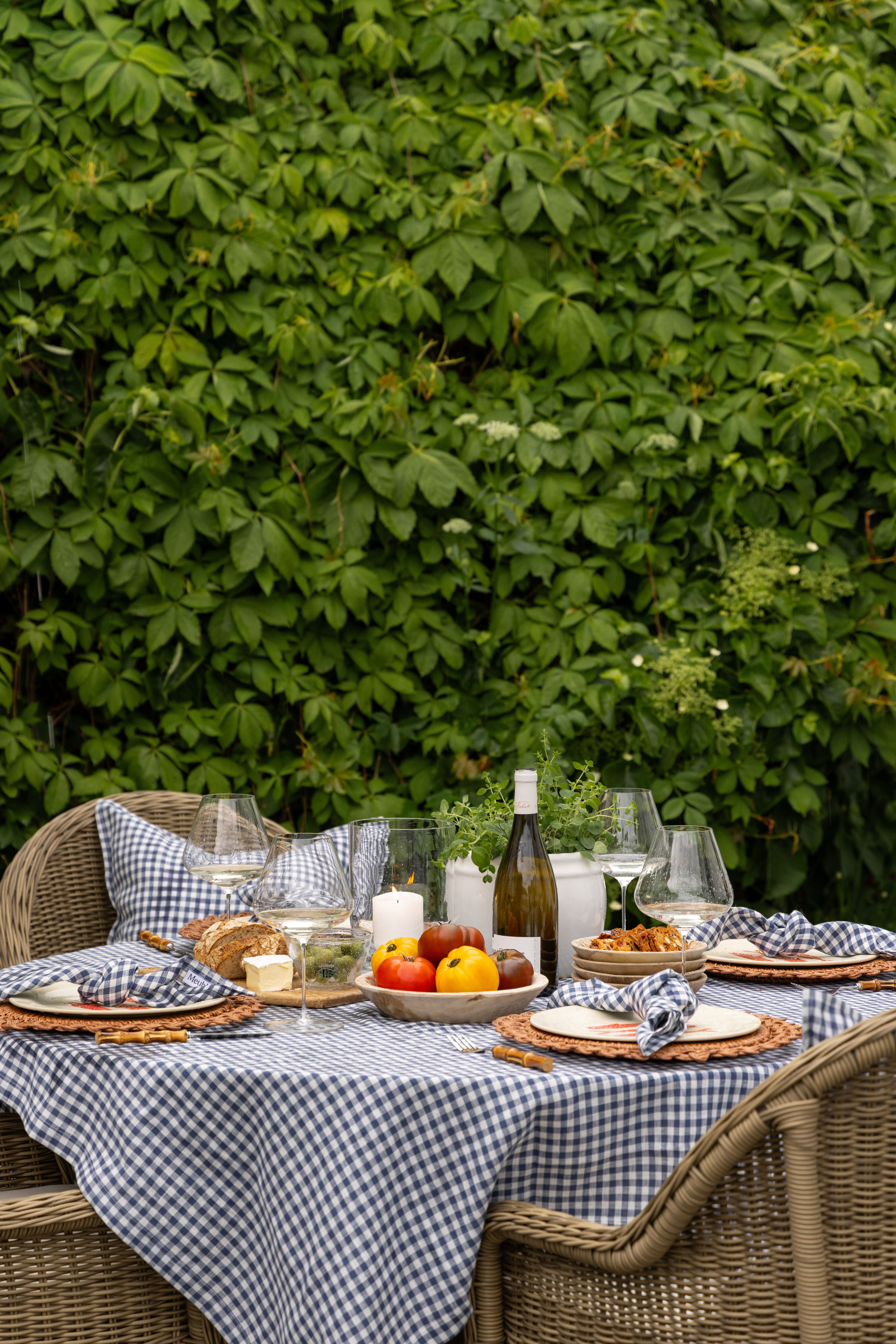 Blair Table Linen Blue 280x140
