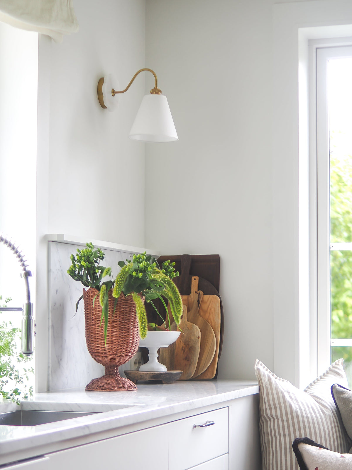 Claire Wall Lamp